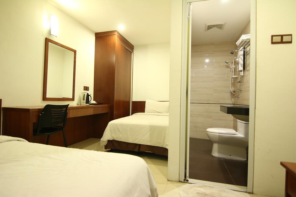 AG Hotel Penang Gelugor Bagian luar foto