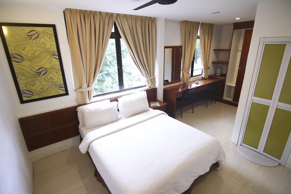 AG Hotel Penang Gelugor Bagian luar foto