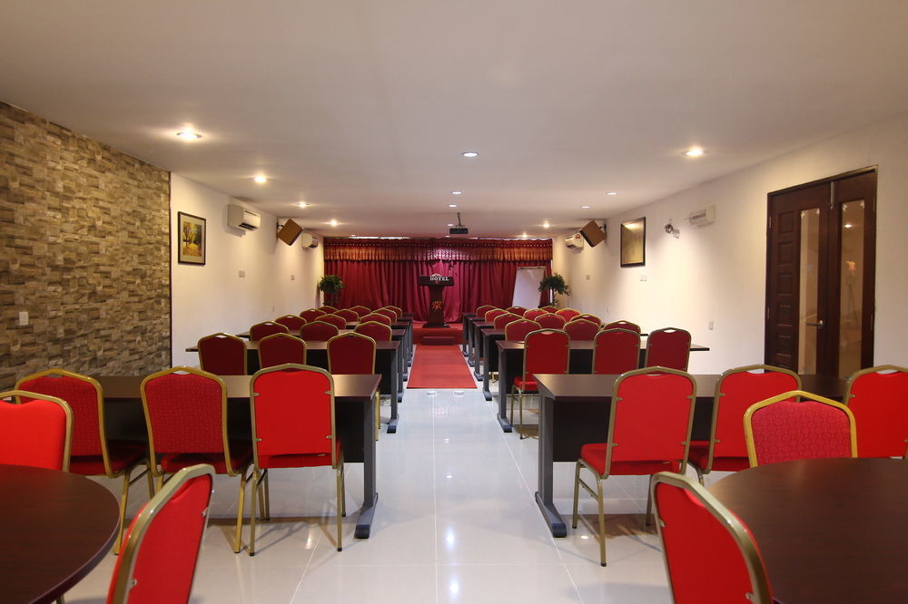 AG Hotel Penang Gelugor Bagian luar foto